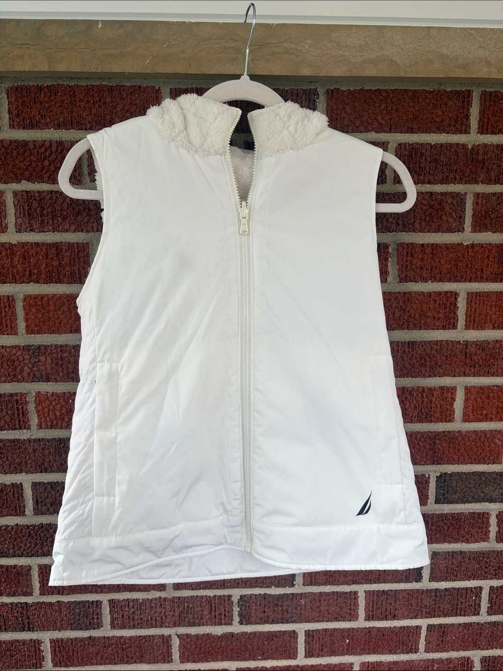Nautica White Sleeveless Sherpa Hood Puffer Vest